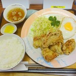 三好飯店 - タミちゃんの若鶏のから揚げ定食