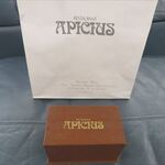 アピシウス - 箱