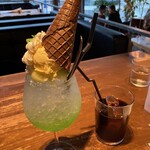 Hyapponno Supun - メロンクリームソーダ、農園指定コーヒー