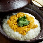 Freshly cooked claypot rice [sea urchin and season]