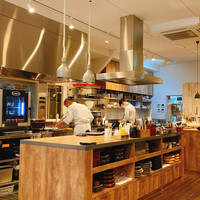 Installation Table ENSO L'asymetrie du calme - 