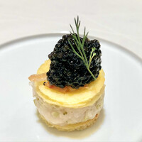 銀座 大石 - 燻製キャビアの深みと海老の甘み！　一口で食べるのはもったいない！