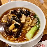 個室中華 頤和園 溜池山王店 - 