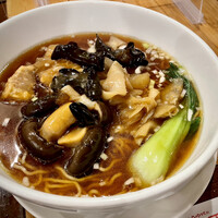 個室中華 頤和園 溜池山王店 - 