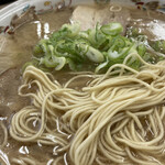 まるやすらーめん - 豚骨寄りの醤油ラーメン