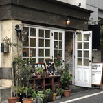 Bistro Roven - 可愛らしい外観