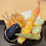 蕎麦処 とみた - 天せいろの天ぷら  海老天美味しい♡