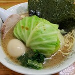 横浜ラーメン厨房 うえむらや - キャベ玉ラーメン 850円