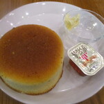 Fuji - 窯焼きホットケーキ750円。