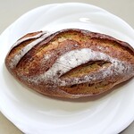メゾン・カイザー - ピスタチオのパン