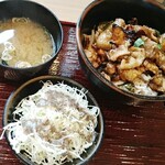豚郎 - 豚カルビ丼定食（並）