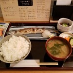 定食 美松 - 新サンマ定食＋α。