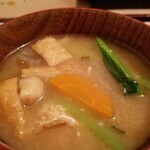 定食 美松 - お代り・みそ汁。