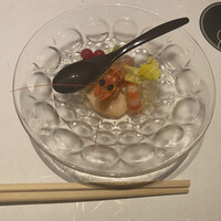 柳橋焼にく わにく - えびとアワビを神戸牛ジュレで