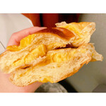 ブーランジェリー ラ・テール - しあわせを呼ぶクリームパン…¥180 ★3.0