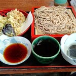 庄屋 - 舞茸の天もり蕎麦 1,000円