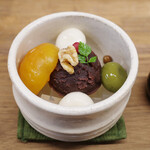 あんみつの深緑堂 - 包丁切り大粒寒天のあんみつ(750円)