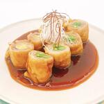 Sweet and sour pork wrapped in seasonal vegetables (Amakusa plum meat pork)