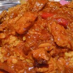 居酒屋 獅子王 - 王道和牛筋curry（サラダ付き）　500円
                                牛すじゴロゴロ入って、めっちゃ美味!!