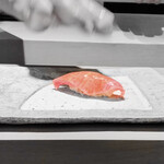 島津 - お似合いの女将と親方なので、赤いシリーズです（百恵、友和になぞらえて…）。　北海道 戸井 160キロ越え