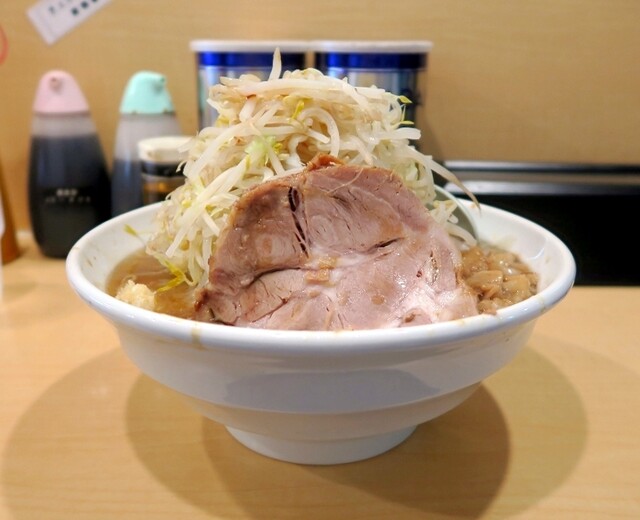 閉店】ラーメンぶたまる 本店 - 富士見台/ラーメン | 食べログ