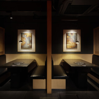 「半個室」で隣を気にせず、ゆっくりお寛ぎいただけます。