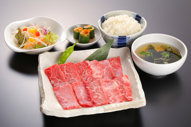 ランチメニュー 凱旋門 村上店 ガイセンモン 村上 焼肉 食べログ