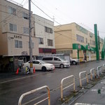 らーめん侘助 - コープさっぽろの左側ですね。