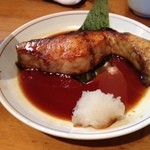 肉厚すぎるブリ照りイイ！