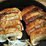 大龍ラーメン - 鉄鍋餃子