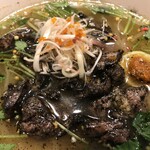 馬肉・地鳥 出水庵 - 具材アップ