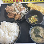 サヤマファーム - から揚げ定食（大盛）850円　いか天　150円