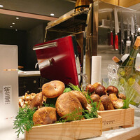 肉割烹 岡田前 - 