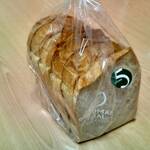 グルマンヴィタル - 全粒粉４０　5枚切