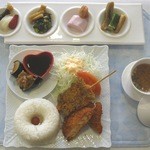 カフェ　じゅーんべりー - 料理写真:プリプリえびかつは当店人気NO１メニューです♪