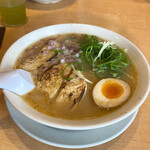 丸源ラーメン -  鶏白湯炙り鶏そば869円