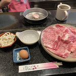 しゃぶ辰 - 栃木ブランド牛　匠　すき焼き定食の最初の配膳