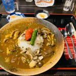 旧ヤム邸 - 黒毛和牛ときのこ3種のカレー