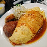 蜂の子 - ランチCのオムライスセット