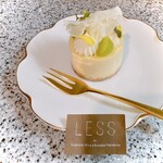 LESS - ゴルゴンゾーラチーズケーキ