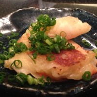 鉄板焼 天 本丸 - じゃが明太焼き