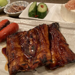 串焼家　まる房ず - うなぎ、赤ウィンナー