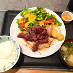 Bisutoro Kon - ■牛の角煮定食(ﾄﾞﾘﾝｸ、ｼﾞｪﾗｰﾄ付き)