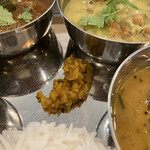 カフェ アチャ - 自家製ピクルス