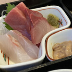 日本海庄や - 刺身と塩辛