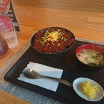 GOHAN-YA あたしんち - いくら丼(特盛) 1,500円(税込)