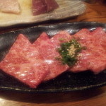 亀戸ホルモン 本店 - 上カルビ1500円　キラキラしてる