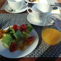 R restaurant & bar - 