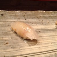 銀座 鮨 かねさか 本店 - 平目の昆布〆