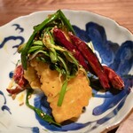 桃仙閣 - 魚介のお料理：穴子の唐辛子と山椒いため